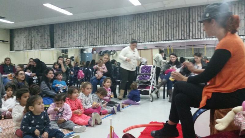 קסם הסיפור, תירס חם 22.2.17 קסם הסיפור, תירס חם 22.2.17